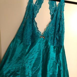 Lane Bryant Cacique night gown